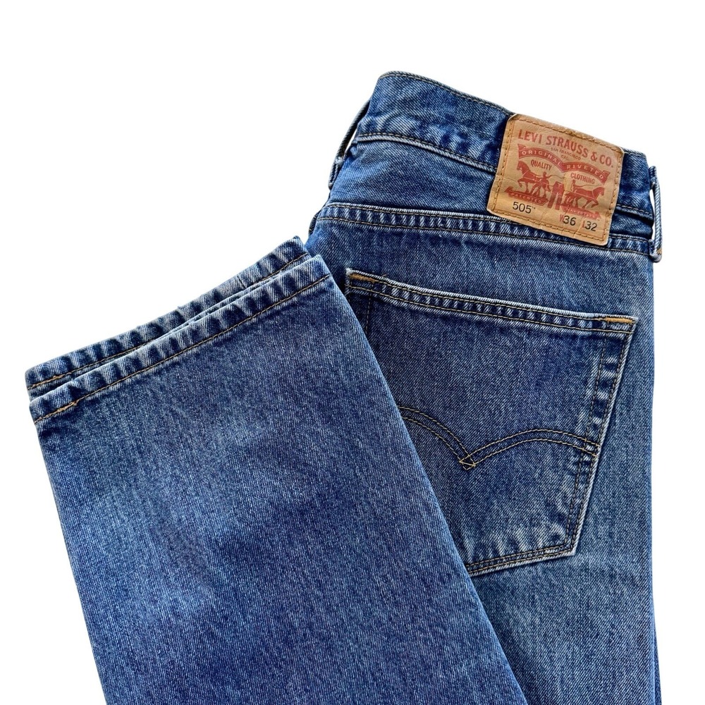 Levis 505 Regular Fit Straight Leg Jeans Mens 36x32 Medium Wash Blue Denim